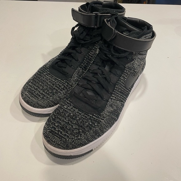 Nike flyknit Airforce 1 mid top - Picture 5 of 6